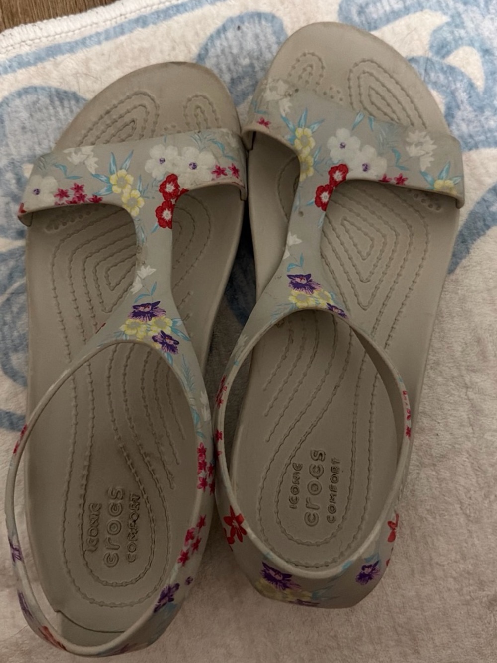CROCS Women's Floral Slingback Sandals in Gray with Multi-Color Flowers